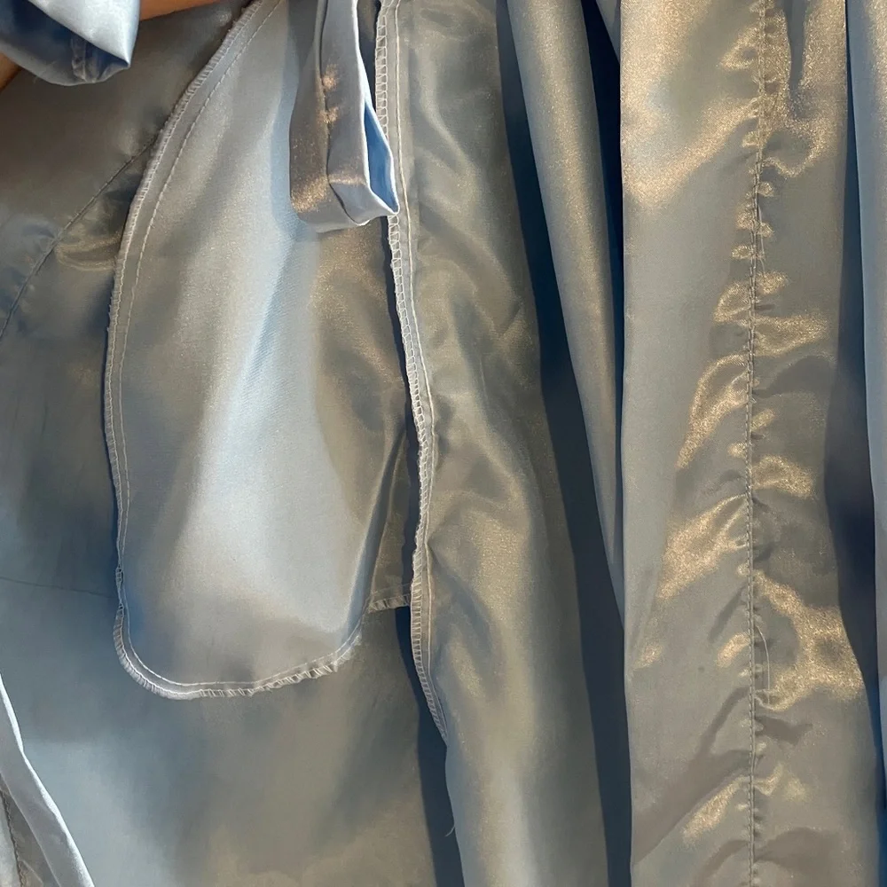 Baby-blue Satin Robe - Picture 5 of 5